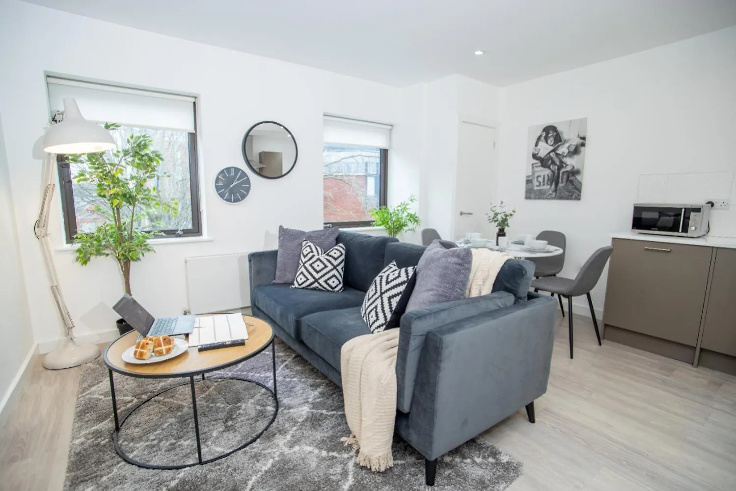 Two Bedroom Apartment In The Heart Of Exeter